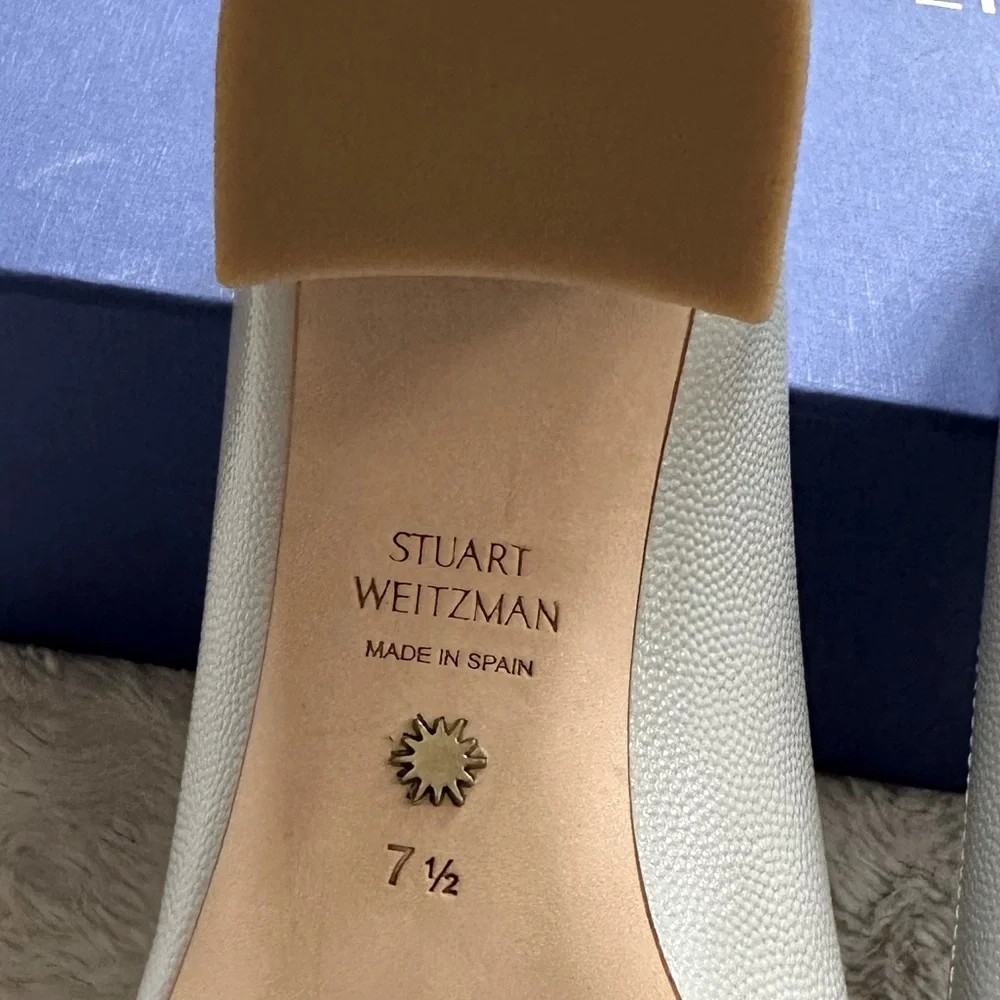 Stuart Weitzman Laney 75 Pumps NWT